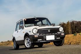 オリジナルはスティールホイールですが 取材車両はatsホイールを履いていました ジムニー アピオ 旧車 グランドワゴニア