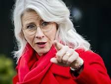 Lekkende vuilniszak leidt tot burenruzie, Mr. Frank Visser grijpt in: 'Ging  er bijna aan onderdoor'