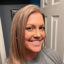 Fern Connelly's Instagram, Twitter & Facebook