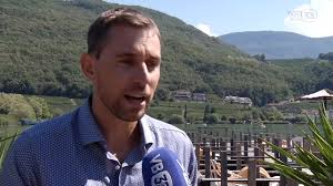 Der Freizeit stellen wir Ihnen heute den #Freihanddrechsler Heinrich Windig  aus #Pfalzen vor. SDF hat ihn in seiner Werkstatt besucht.