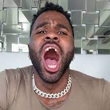 Derulo, 31, and frumes, 26, walk together on the beach in the romantic announcement video, which includes shots of derulo lovingly cradling frumes' burgeoning baby bump. Jason Derulo S Teeth Video Is His Latest Insane Tiktok
