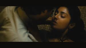 Shriya Saran Hot Scene In Midnight Children | MaalaMaal