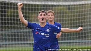 Billy gilmour made 11 senior appearances for chelsea in his breakthrough season last year. Chelsea Coaches Reportedly Liken Former Rangers Wonderkid Billy Gilmour To World Class Midfielder