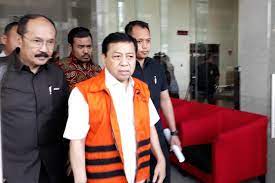 Last week, the jakarta corruption court sentenced lawmaker setya novanto to 15 years in prison for his role in one of indonesia's largest corruption cases. Melalui Surat Setya Novanto Mengundurkan Diri Sebagai Ketua Dpr Halaman All Kompas Com