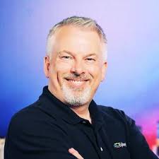 Carl Hillier (@tech_evangelism)