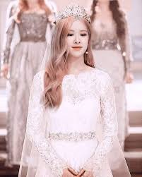 I M A Queen Rosemakeup Roseannepark Rose Blackpink Parkchaeyong Parkrose Rose Roses Are Rosie Queenofk Anime Gadis Cantik Gadis Swag Fotografi Model