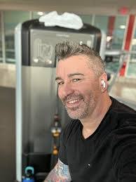 Jeromy Dunn's Instagram, Twitter & Facebook