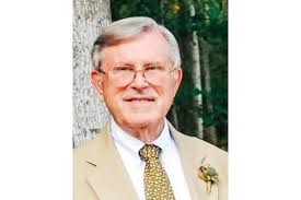 Robert Titcomb Obituary (1923