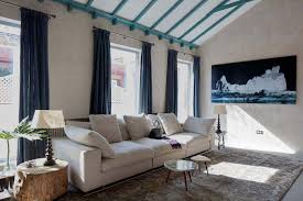 By combining colors, patterns, textures curtain with color, pattern or texture on the floor, wall or furniture in the living room, you can create always interesting look in the living room. How To Pick Living Room Curtains That Perfectly Match Your Style
