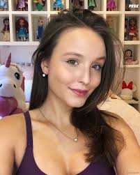 Larissa manoela e thomaz explicam o fim do namoro; A Nova Musica Da Larissa Manoela E Totalmente Diferente De Qualquer Outra Coisa Que Ela Ja Tenha Lancado Purebreak