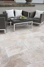 Tuscany Nussbraun Travertin Alphastone Terrassenplatten Steinterrassen Naturstein Terrasse