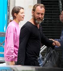 Jude law is an english actor. Jude Law 47 Steps Out With Daughter Iris 19 Daily Mail Online