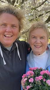 Jaclyn Womack's Instagram, Twitter & Facebook