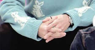 Pin De Angel Contreras Em Kim Taehyung S Hands Maos Taehyung Kim Taehyung