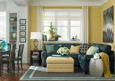 من الحلول اللى ممكن ننفذها فى المساحات الصغيرة ان الارضيه بين السجاد المفروش تكون ظاهر Furniture Placement Living Room L Shaped Living Room Living Room Decor