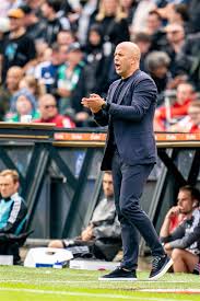 A week later another draw followed against sc heerenveen on 6 november, a weakened team lost for the first time that season; Em7cbjwnczesnm