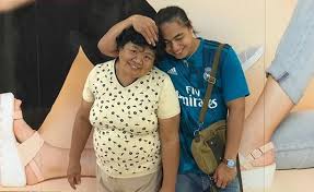 Body shape is generally masculine with no obvious breast development and manganang sports a very prominent male. Di Balik Ketangguhan Manganang Bersaudara Merahputih