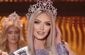 𝗚𝗢𝗗𝗗𝗘𝗦𝗦! Kristýna Malířová, Miss Aura International 2019 winner is  now Miss Supranational Czech Republic 2022! She is a 22 year-old  influencer, professional model and occupational therapist. She will  represent her country in