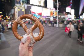 10 Comidas De Rua Tipicas De Nova York Para Experimentar Quando Visitar O Destino