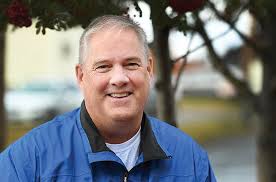 Longtime news director leaves city