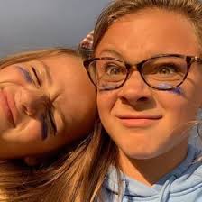 Mia Jacobs (miajacobs9)