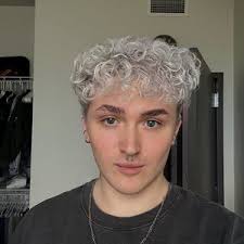 The Platinum Blonde Bombshell (@angelo.naro)