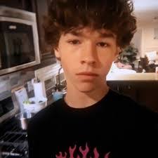 Dillon Hoffman's Instagram, Twitter & Facebook