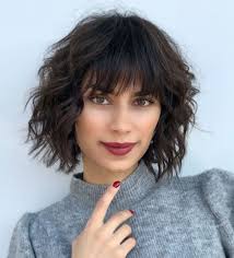 This is a simple angled bob or lobs with choppy ends and long bangs. 50 Newest Bob With Bangs Ideas To Suit Any Taste Hair Adviser
