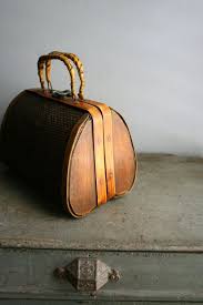 The Sweetest Thing Vintage Wood And Woven Handbag Etsy Vintage Purses Wooden Bag Wooden Purse
