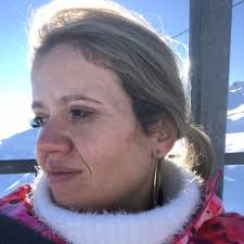 Camila Hummel Moises (@camihummel)