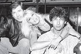 suˈsana xiˈmenes), is an argentine tv host, actress, model and businesswoman. Cronica Develo El Misterio Esta Es La Foto Original Del Abrazo Entre Susana Y Ricardo Darin Diarioshow El Portal De Espectaculo