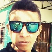 10+ perfiles de «Roger Escobar»