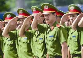 Nhằm bảo vệ nhân viên cũ và thường dân trước nguy cơ bị taliban trả thù, nhiều cơ quan của mỹ ráo riết xóa những bức ảnh đăng trên mạng có sự bộ ngoại giao hoan nghênh mọi sự giúp đỡ trong công tác chống dịch, bao gồm việc hiệp hội may mặc và giày dép mỹ (aafa) đề nghị tổng thống. Ká»· Niá»‡m 67 NÄƒm Ngay Truyá»n Thá»'ng Lá»±c LÆ°á»£ng Cong An Nhan Dan Viá»‡t Nam Táº¡p Chi Tuyen Giao