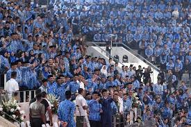 Seseorang yang lahir pada hari kamis kliwon memiliki watak ambisius, pemarah, keras hati dan juga ceroboh. 29 November Hari Korpri Berikut Sejarah Tema Dan Makna Lambangnya Halaman All Kompas Com