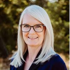 Maud Sullivan's Instagram, Twitter & Facebook