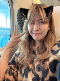 グリーン 車 若い 人