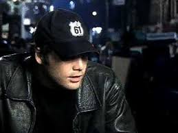 With tommy lee jones, will smith, linda fiorentino, vincent d'onofrio. Vincent D Onofrio Working With Rick Baker On Men In Black Youtube