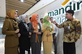 Total assets as of q3 2012 were idr 588.4 trillion (around us$59.8 billion). Foto Mandiri Syariah Perkenalkan Tampilan Baru Frontliners