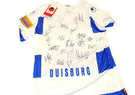 Das trikot hat die größe 2xl. Ein Von Allen Signiertes Trikot Des Msv Duisburg