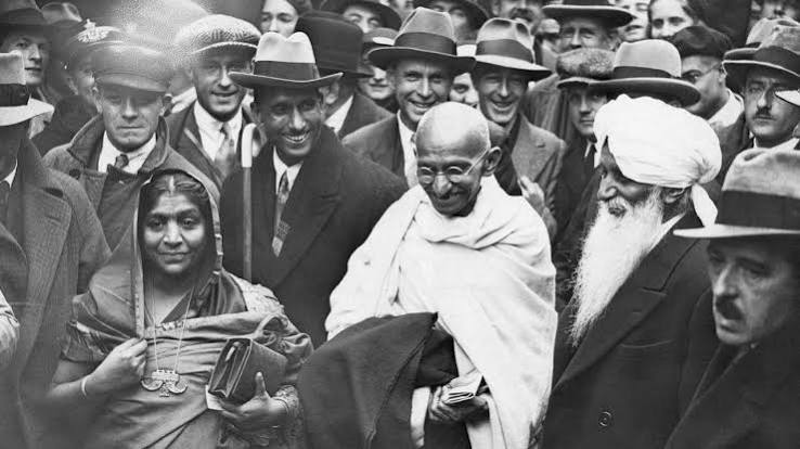 Gandhi Jayanti 2020: Take a look at 15 rare photos of Mahatma Gandhi | Architectural Digest India