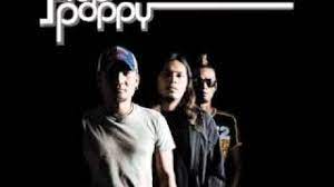 (lagu asal telah dipopularkan oleh alleycats). Flop Poppy Jika Kau Bercinta Lagi Chords Chordify
