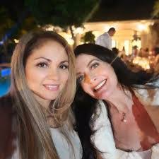 Doris Neyra's Instagram, Twitter & Facebook