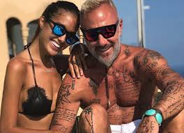 Gianluca vacchi condivide con te i suoi segreti per migliorare se stessi e la qualità della vita partendo da mindset, alimentazione e cura del corpo. Playboy Gianluca Vacchi Welcomes Baby With Sharon Fonseca Shemazing