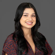 Alyssa Townsend's Instagram, Twitter & Facebook