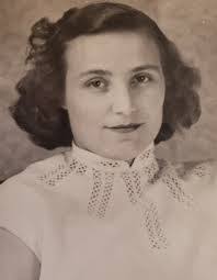 Elisabeth Yoder's Instagram, Twitter & Facebook