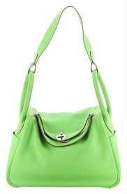 Pin By V On Hermes Lindy กระเป า2 In 2020 Shoulder Bag Hermes Lindy Leather Shoulder Bag