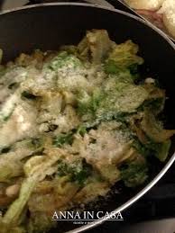 Puoi facilmente cucinarla in padella. Anna In Casa Ricette E Non Solo Lattuga Con Uvetta Pinoli E Grana