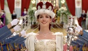 The couple then enlists a random reverend for a marriage ceremony, and lady margaret is later crowned as the queen of montenaro while fiona watches with security nearby. Pretty Princess 3 Si Fa Anne Hathaway E Julie Andrews Dicono Si