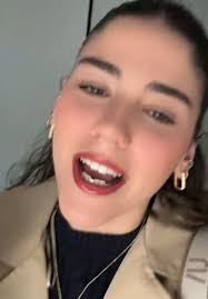 Lisa Maria Van Roosmalen