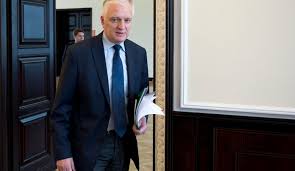 Jarosław gowin w zasadzie od początku współpracy z pis od tej partii mniej lub bardziej się dystansuje. J Gowin O Polityce K Radziwilla Ja Szedlbym W Strone Odwrotna Polityka Zdrowotna